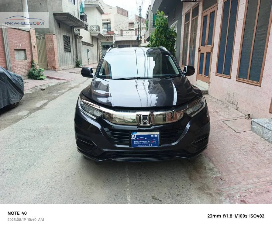Honda Vezel 2019 for Sale in Faisalabad Image-1