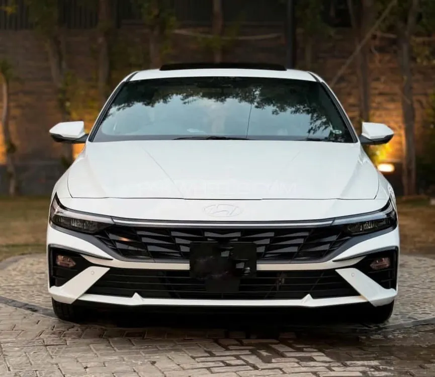 Hyundai Elantra 2025 for Sale in Lahore Image-1