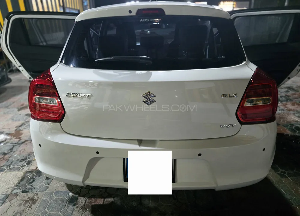 Suzuki Swift 2024 for Sale in Islamabad Image-1