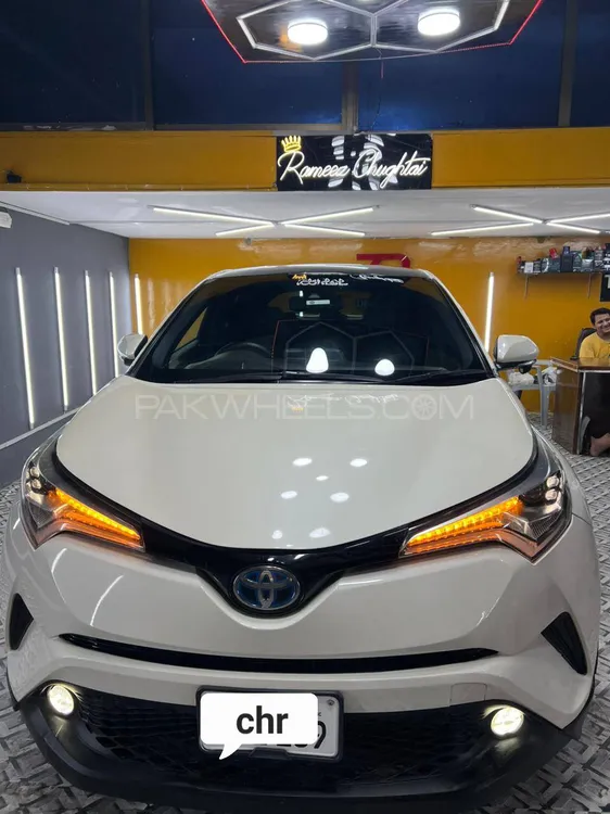 Toyota C-HR 2017 for Sale in Gujranwala Image-1