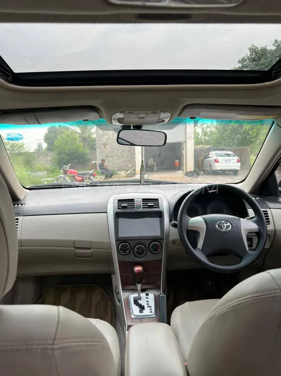 Toyota Corolla 2011 for Sale in Fateh Jang Image-1