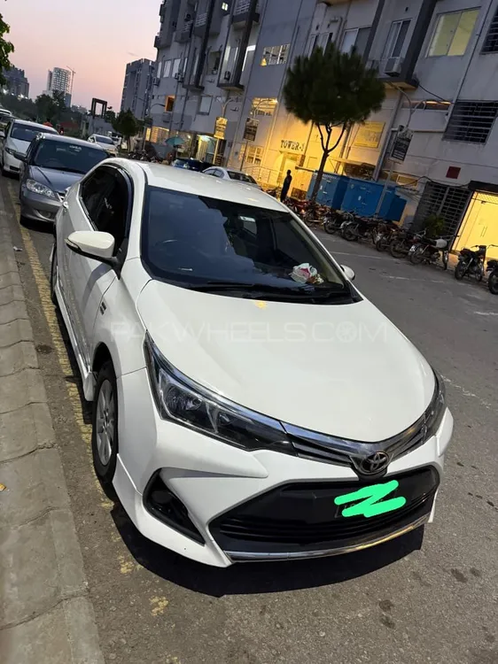 Toyota Corolla 2015 for Sale in Islamabad Image-1