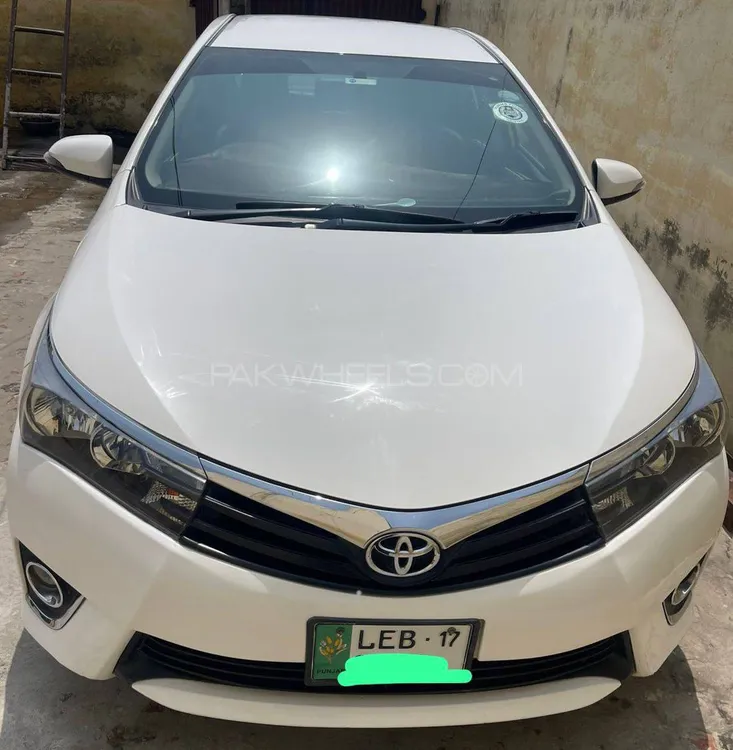 Toyota Corolla 2017 for Sale in Lahore Image-1