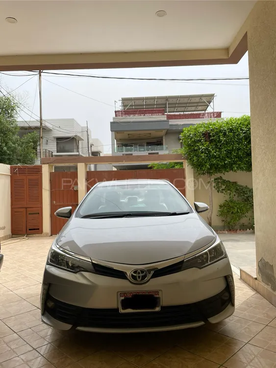 Toyota Corolla 2018 for Sale in Karachi Image-1
