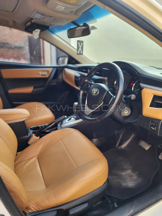 Toyota Corolla 2015 for Sale in Chiniot Toyota Corolla 2015 for Sale in Chiniot Image-7