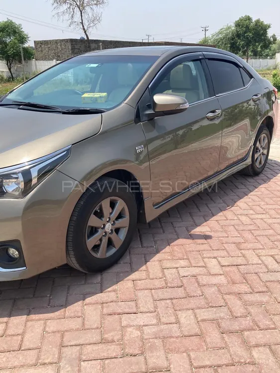 Toyota Corolla 2015 for Sale in Islamabad Image-1