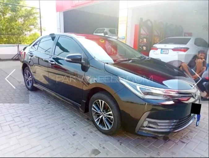 Toyota Corolla 2019 for Sale in Faisalabad Image-1
