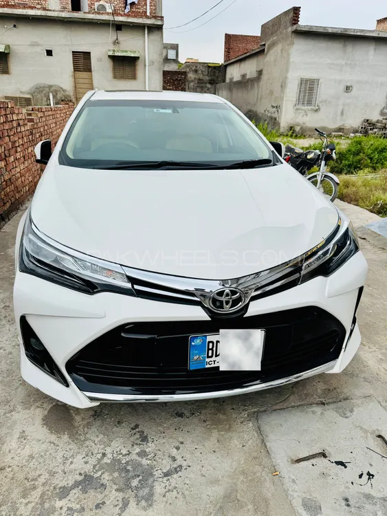 Toyota Corolla 2024 for Sale in Sialkot Image-1