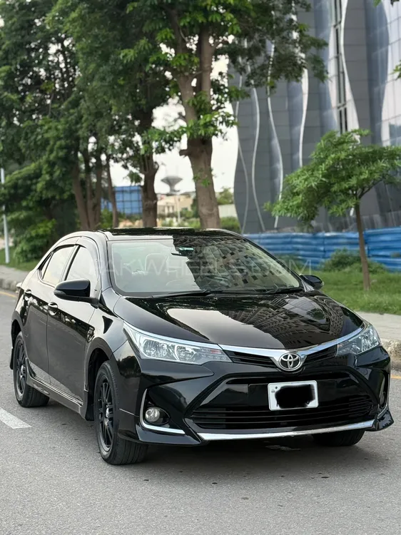 Toyota Corolla 2021 for Sale in Islamabad Image-1