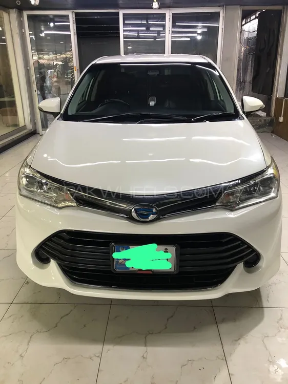 Toyota Corolla Axio 2015 for Sale in Islamabad Image-1