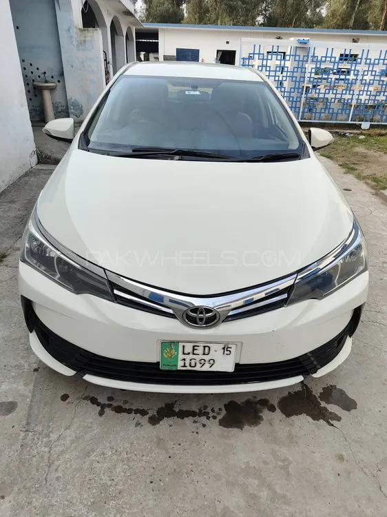 Toyota Corolla 2015 for Sale in Sialkot Image-1