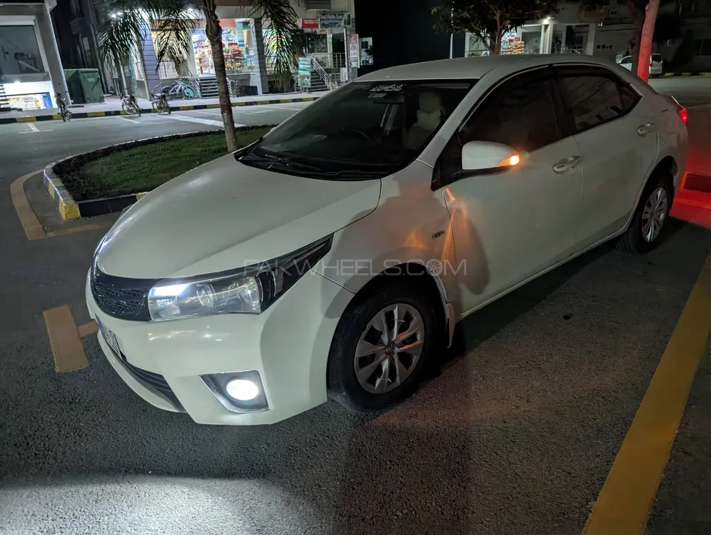 Toyota Corolla 2016 for Sale in Islamabad Image-1