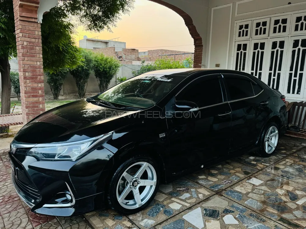 Toyota Corolla 2018 for Sale in Multan Image-1