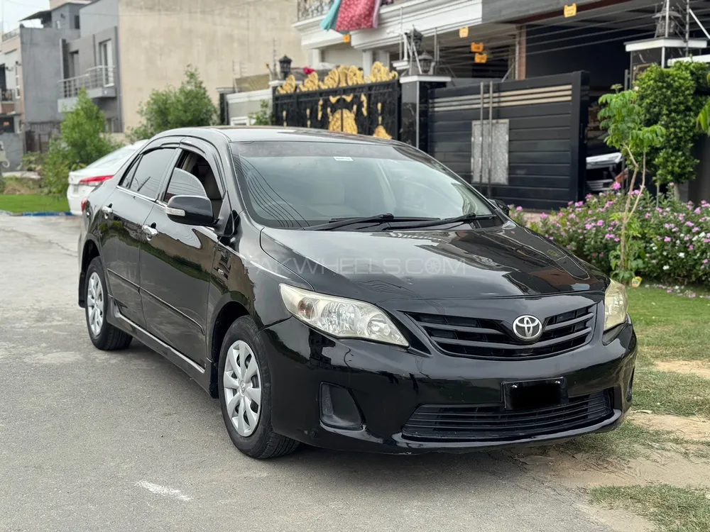 Toyota Corolla 2011 for Sale in Lahore Image-1