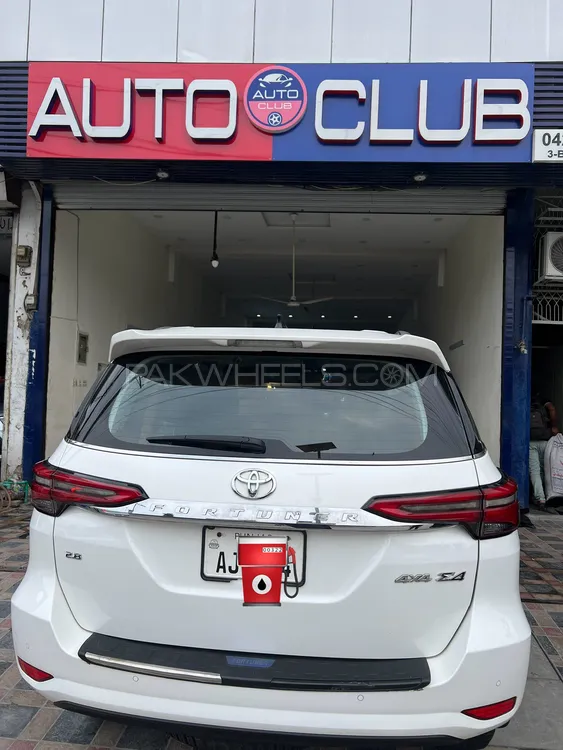 Toyota Fortuner 2022 for Sale in Lahore Image-1