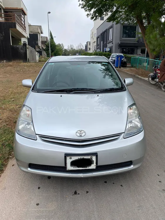 ٹویوٹا پریوس 2011 for Sale in فیصل آباد Image-1