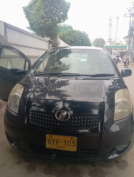 Toyota Vitz 2007 for Sale in Karachi Image-1