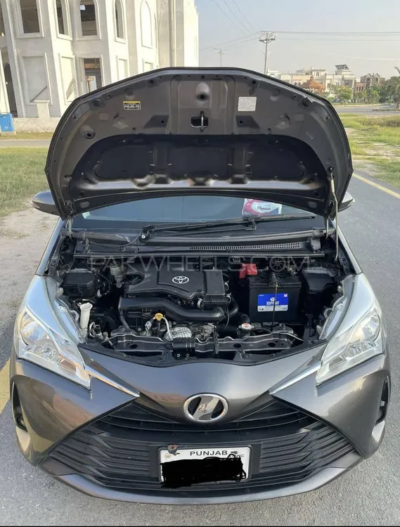 Toyota Vitz 2018 for Sale in Sangla Hills Image-1