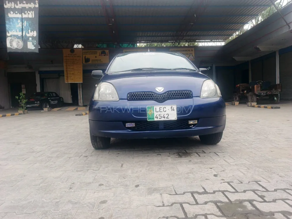 Toyota Vitz 1999 for Sale in Nowshera Image-1