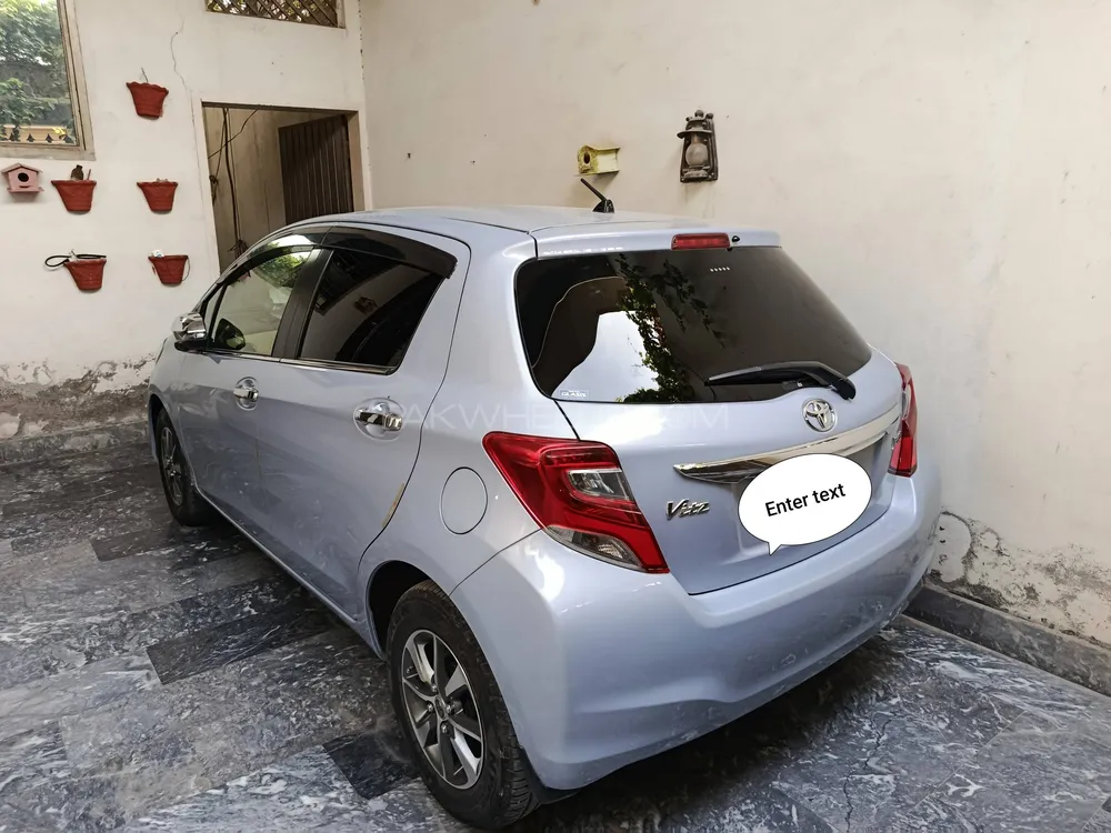 Toyota Vitz 2015 for Sale in Multan Image-1