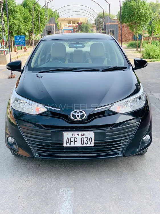 Toyota Yaris Sedan 2021 for Sale in Mian Channu Image-1