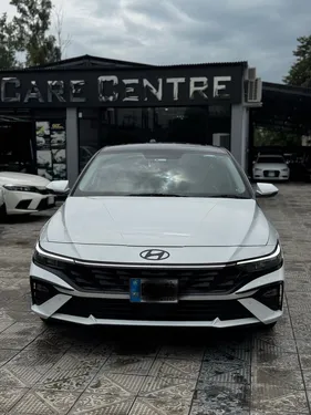 Hyundai Elantra Hybrid 2025
