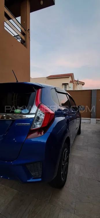 Honda Fit 2016 for Sale in Lahore Image-1