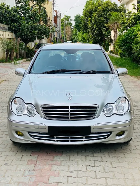 Mercedes Benz C Class 2006 for Sale in Gujrat Image-1