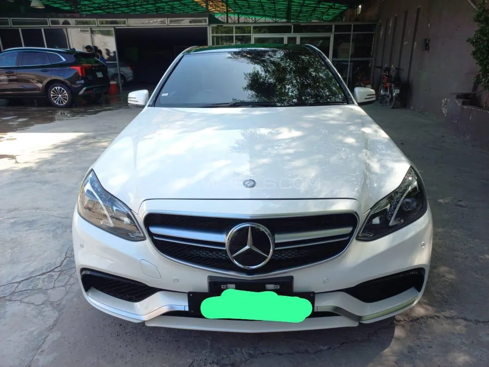 Mercedes Benz E Class 2014 for Sale in Lahore Image-1