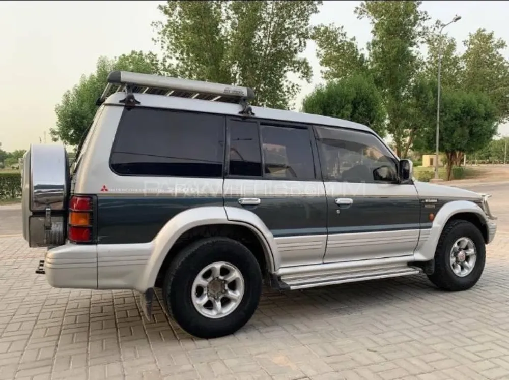 Mitsubishi Pajero 1994 for Sale in Sadiqabad Image-1