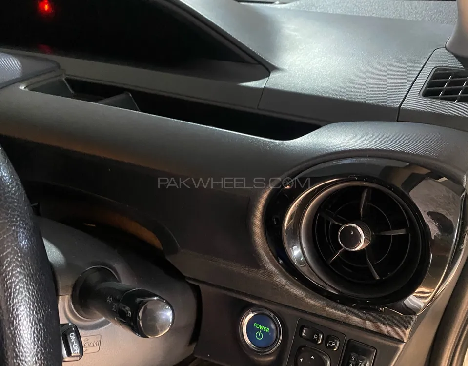 Toyota Aqua 2015 for Sale in Faisalabad Image-1