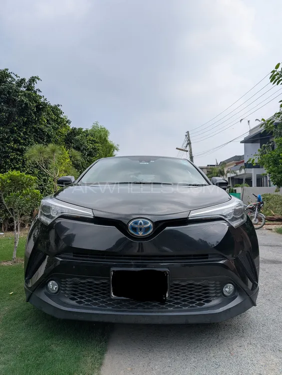 Toyota C-HR 2017 for Sale in Lahore Image-1