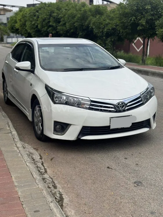 Toyota Corolla 2015 for Sale in Islamabad Image-1