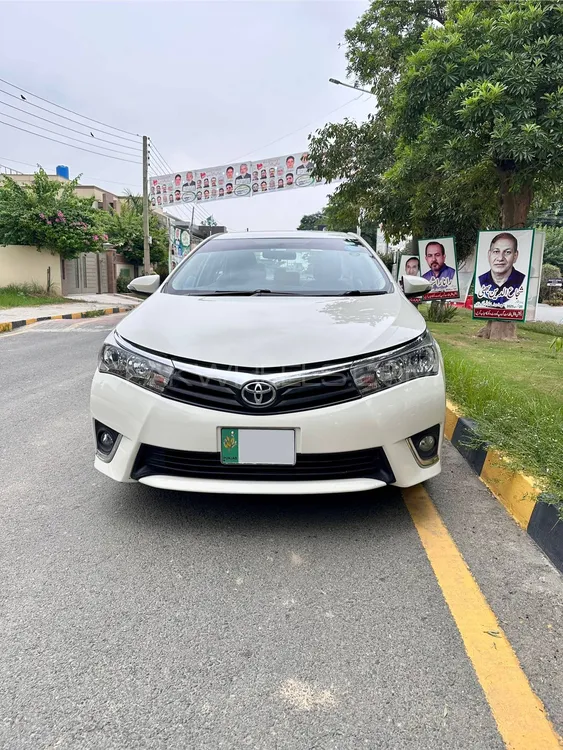 Toyota Corolla 2015 for Sale in Lahore Image-1