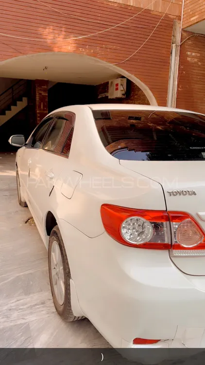 Toyota Corolla 2013 for Sale in Faisalabad Image-1