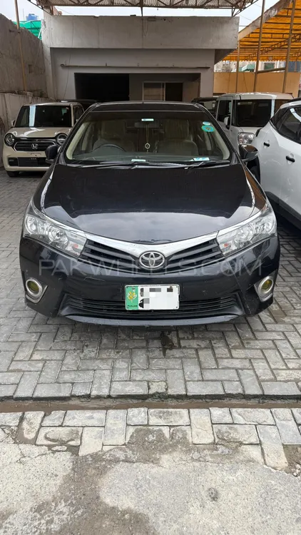 Toyota Corolla 2017 for Sale in Lahore Image-1
