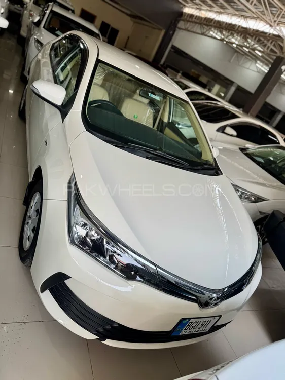 Toyota Corolla 2018 for Sale in Peshawar Image-1