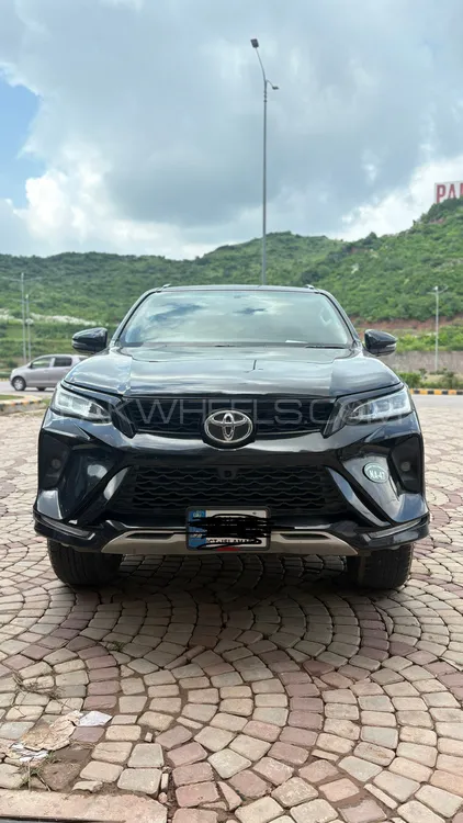 Toyota Fortuner 2021 for Sale in Islamabad Image-1
