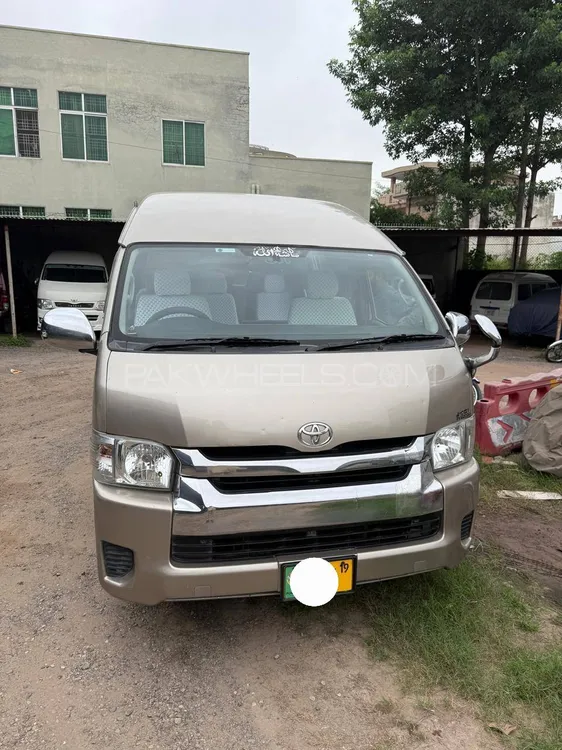 Toyota Hiace 2015 for Sale in Sara-E-Alamgir Image-1