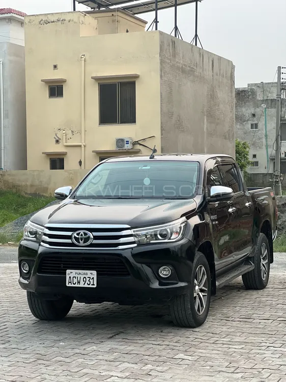 Toyota Hilux 2021 for Sale in Lahore Image-1
