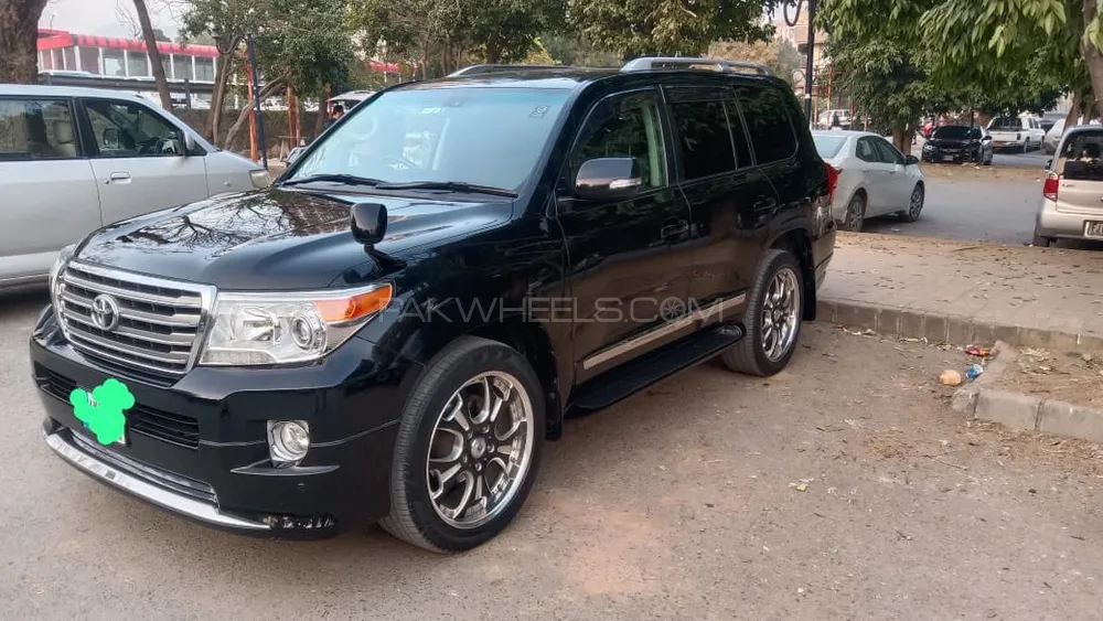 Toyota Land Cruiser 2013 for Sale in Islamabad Image-1