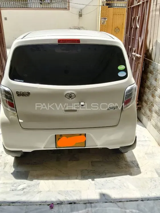 Toyota Pixis Epoch 2014 for Sale in Hyderabad Image-1