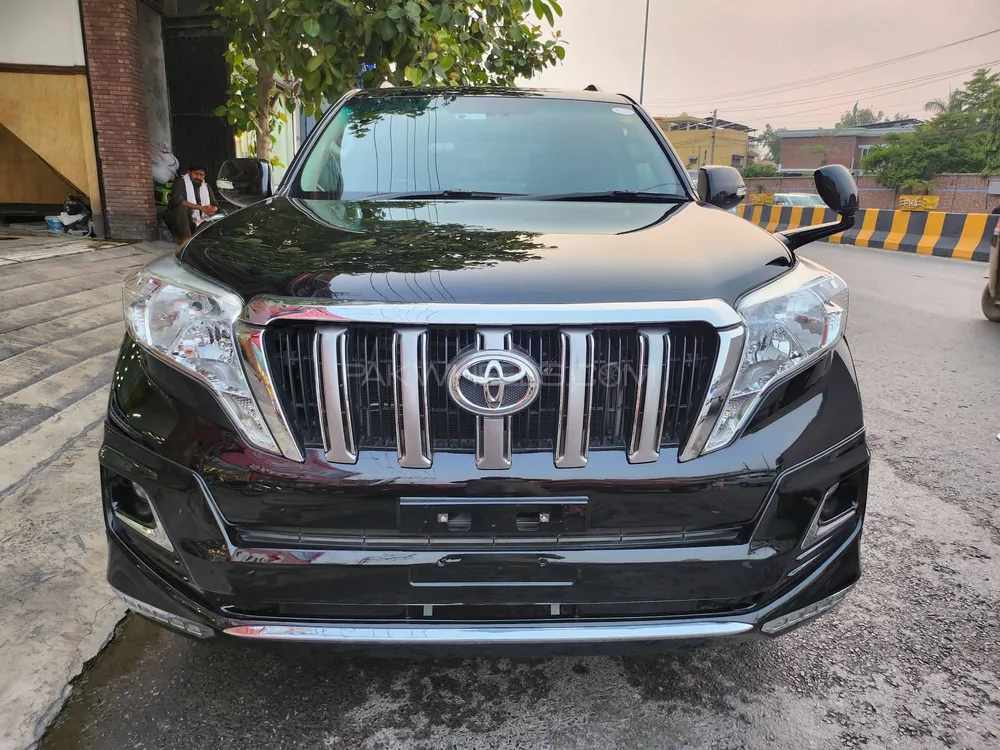 Toyota Prado 2010 for Sale in Multan Image-1