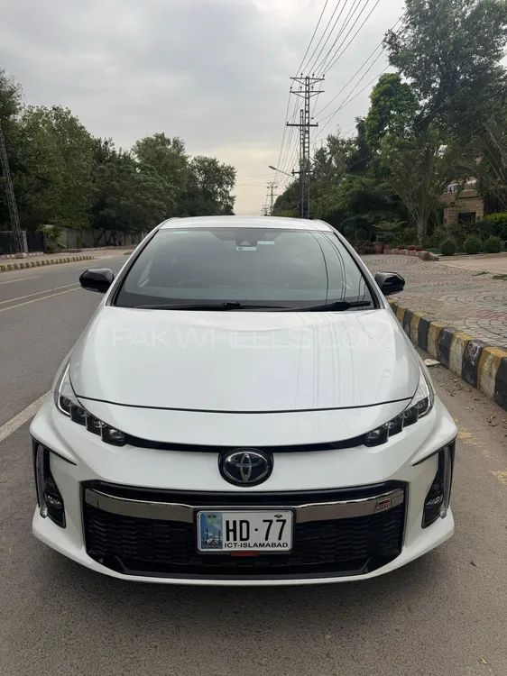 Toyota Prius 2021 for Sale in Peshawar Image-1
