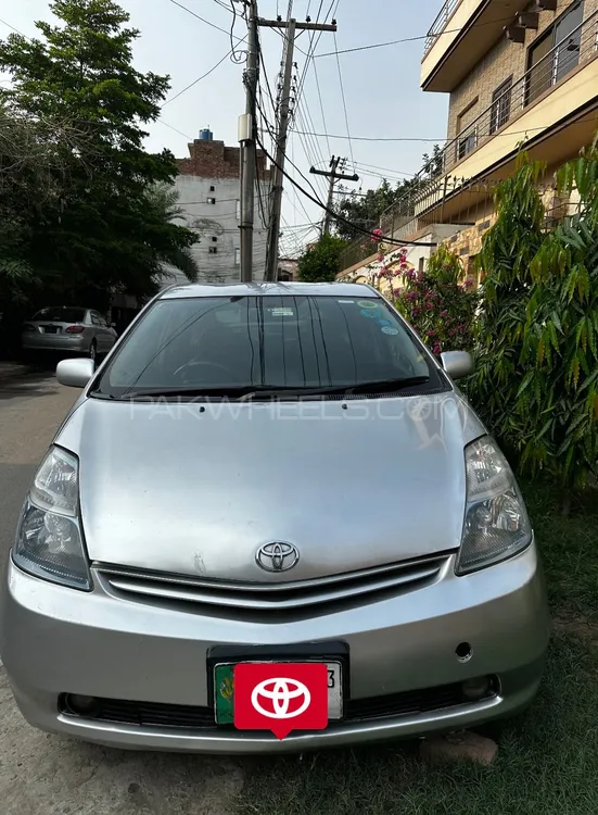 Toyota Prius 2007 for Sale in Lahore Image-1