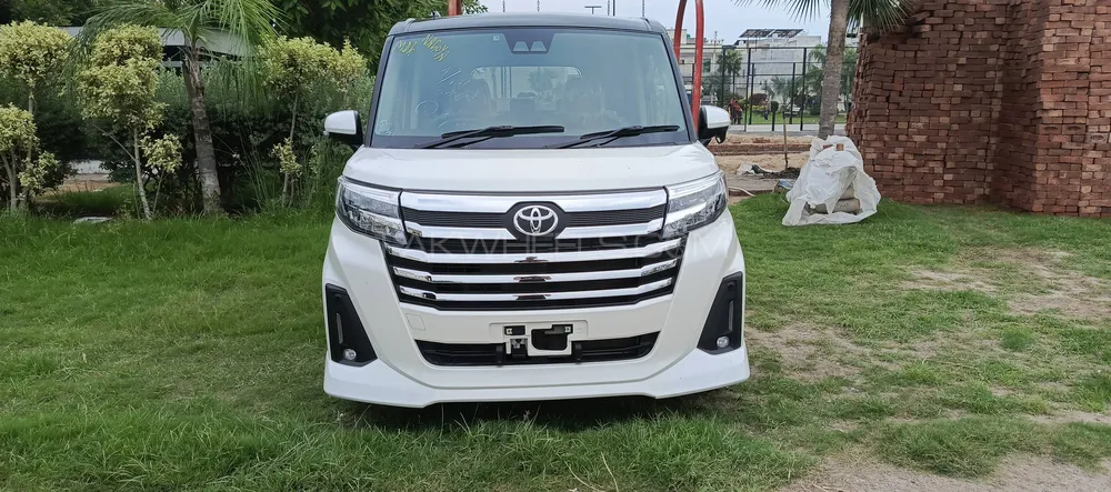 Toyota Roomy 2022 for Sale in Sialkot Image-1