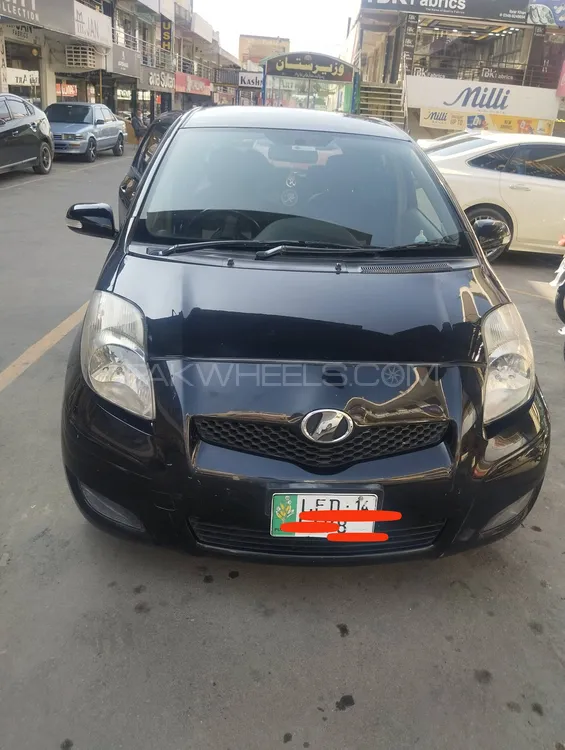 Toyota Vitz 2010 for Sale in Islamabad Image-1