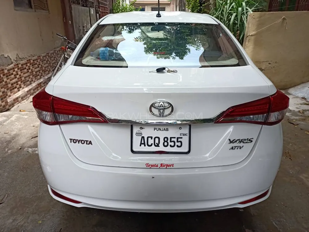 ٹویوٹا یارس سیڈان 2021 for Sale in لاہور Image-1