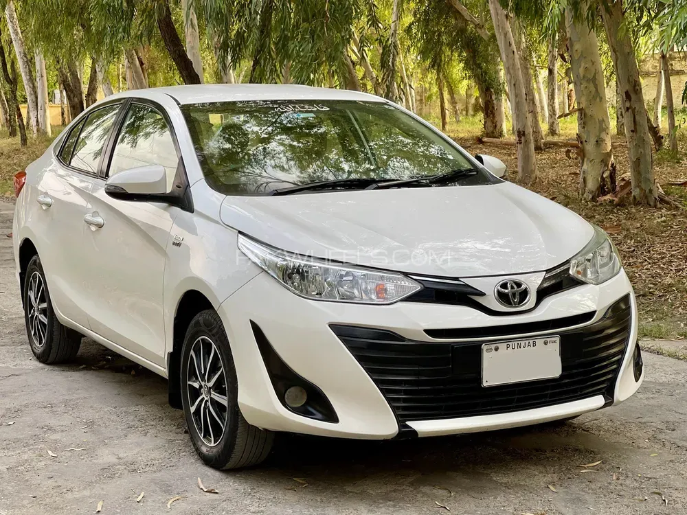 Toyota Yaris Sedan 2022 for Sale in Lahore Image-1