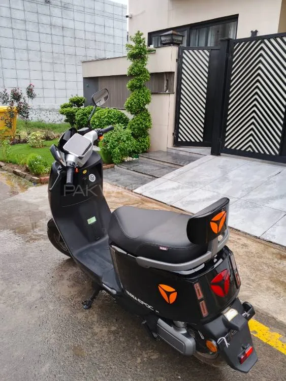 Yadea Epoc-H 2025 for Sale Image-1